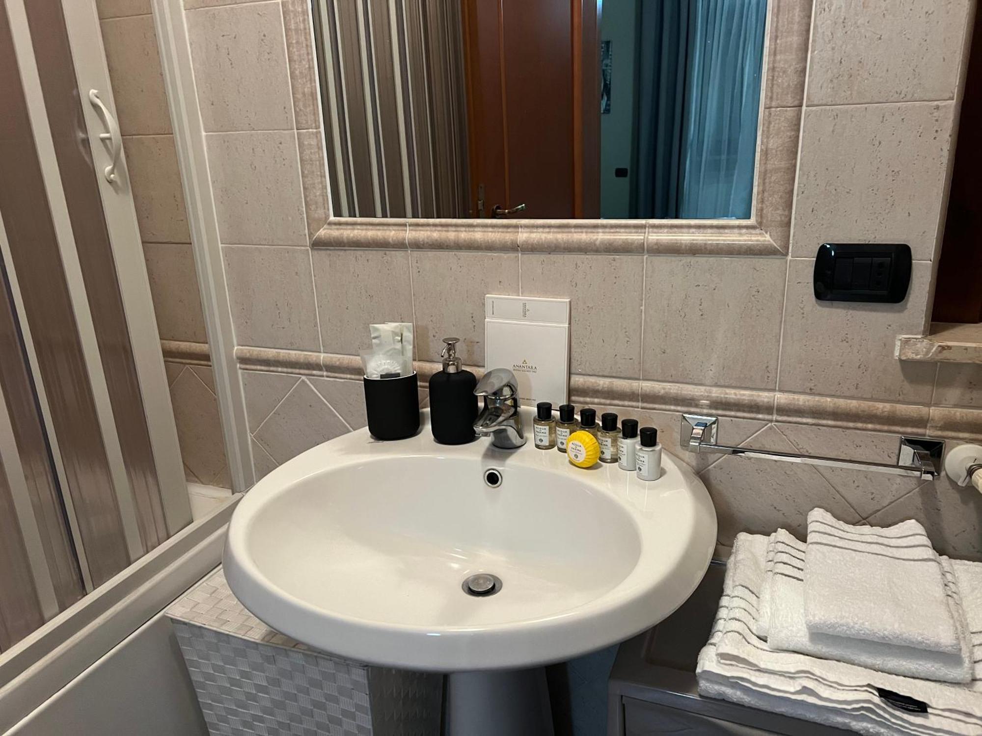Апартаменты Charme & Relax - Fiera Di Roma - Fiumicino Airport Понте-Галерия Экстерьер фото